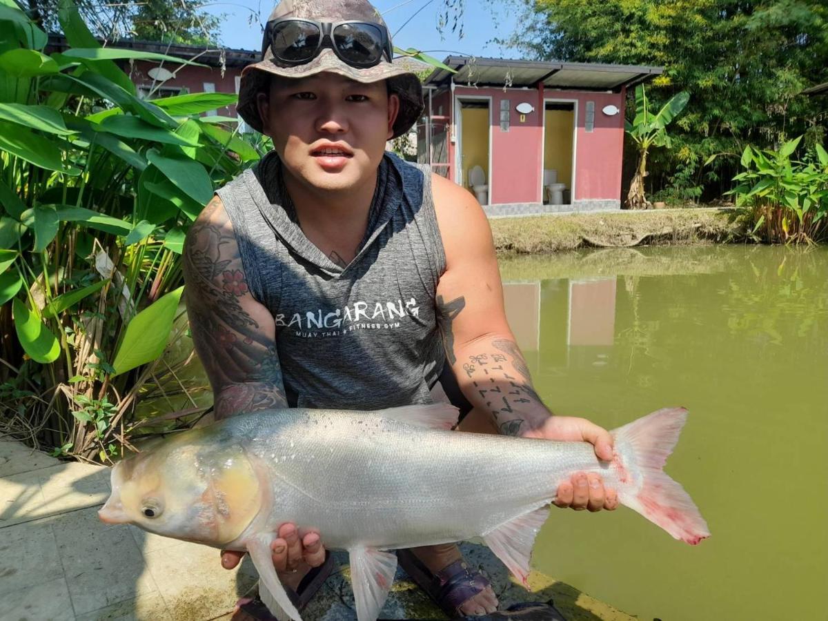 Llamados Fishing Lake San Kamphaeng Exteriör bild
